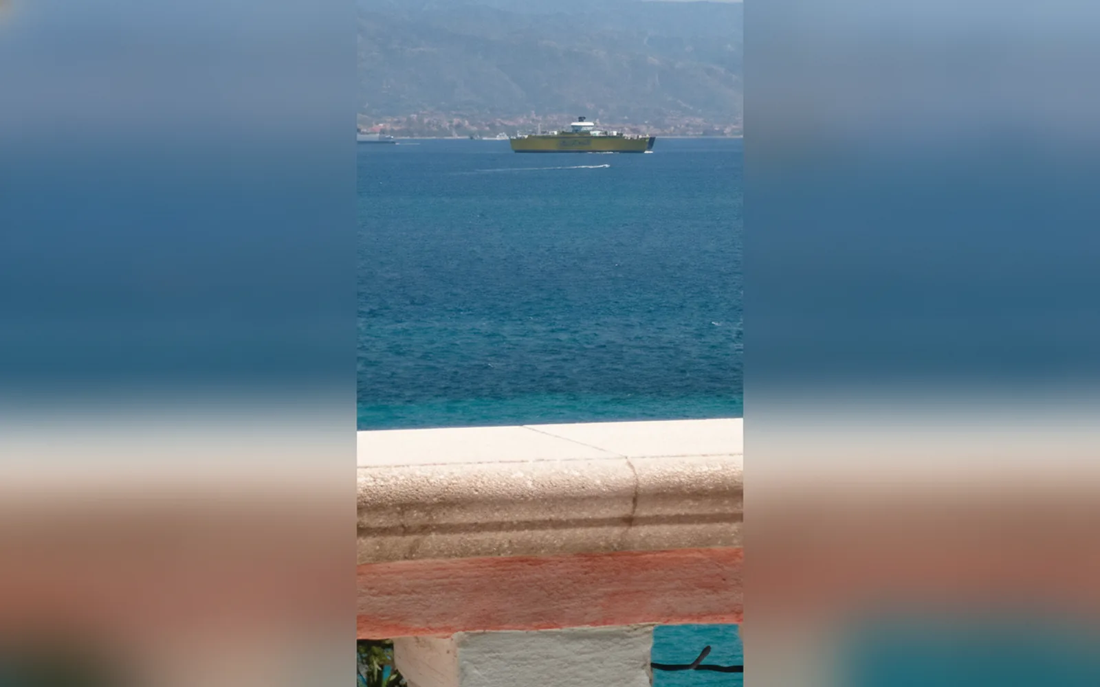 Esterni di Blue Eden Strait, Messina (foto 22)