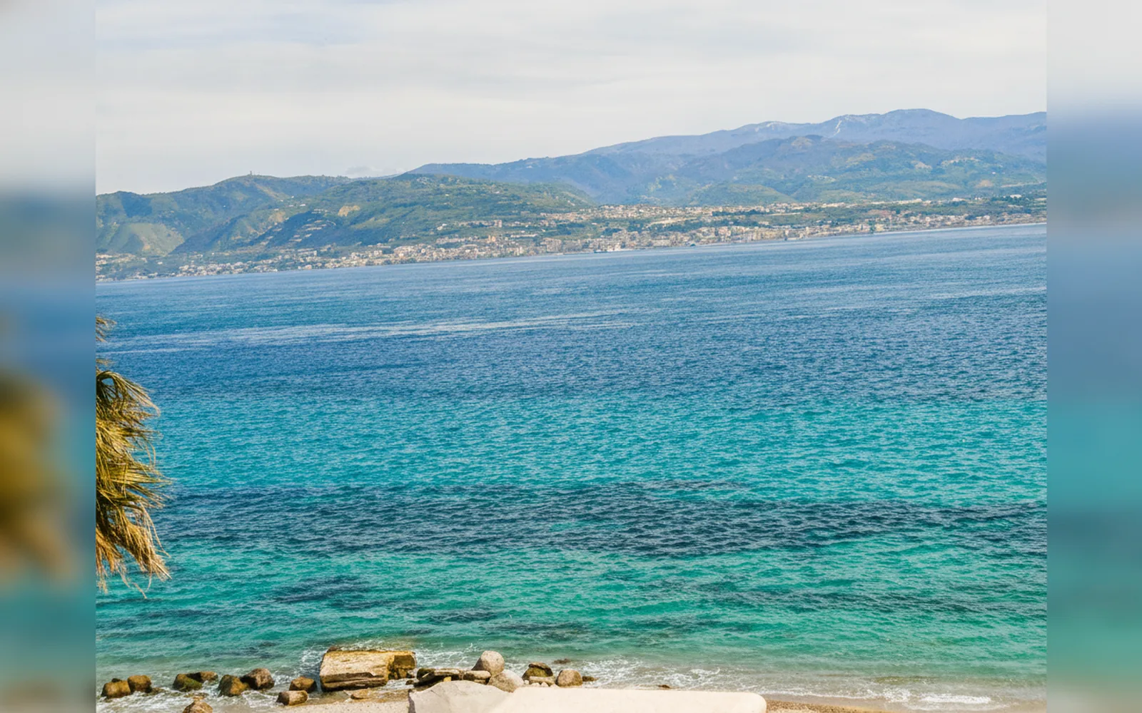 Esterni di Blue Eden Strait, Messina (foto 8)